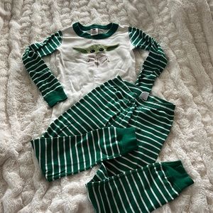 Hanna Anderson pajamas long sleeve pajama set
